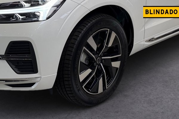 VOLVO XC60 2.0 T8 PHEV PLUS AWD GEARTRONIC 2025/2026